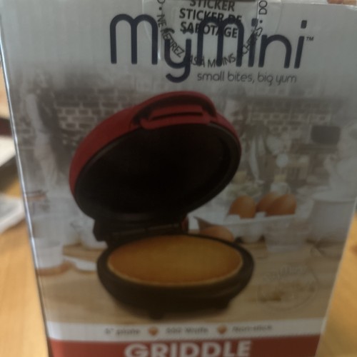 Nostalgia MyMini Griddle 5" Non-Stick Cooking Surface MGD5RD BRAND NEW SEALED - Picture 3 of 5