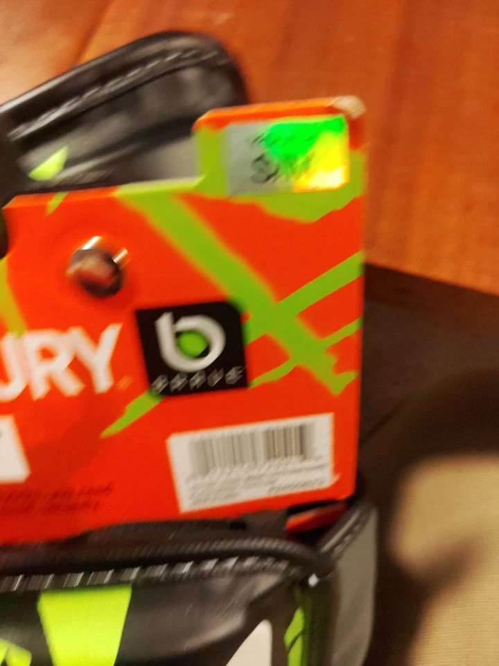 Century Brave MMA Shin Instep Guards Youth S/M  - Image 4 of 4