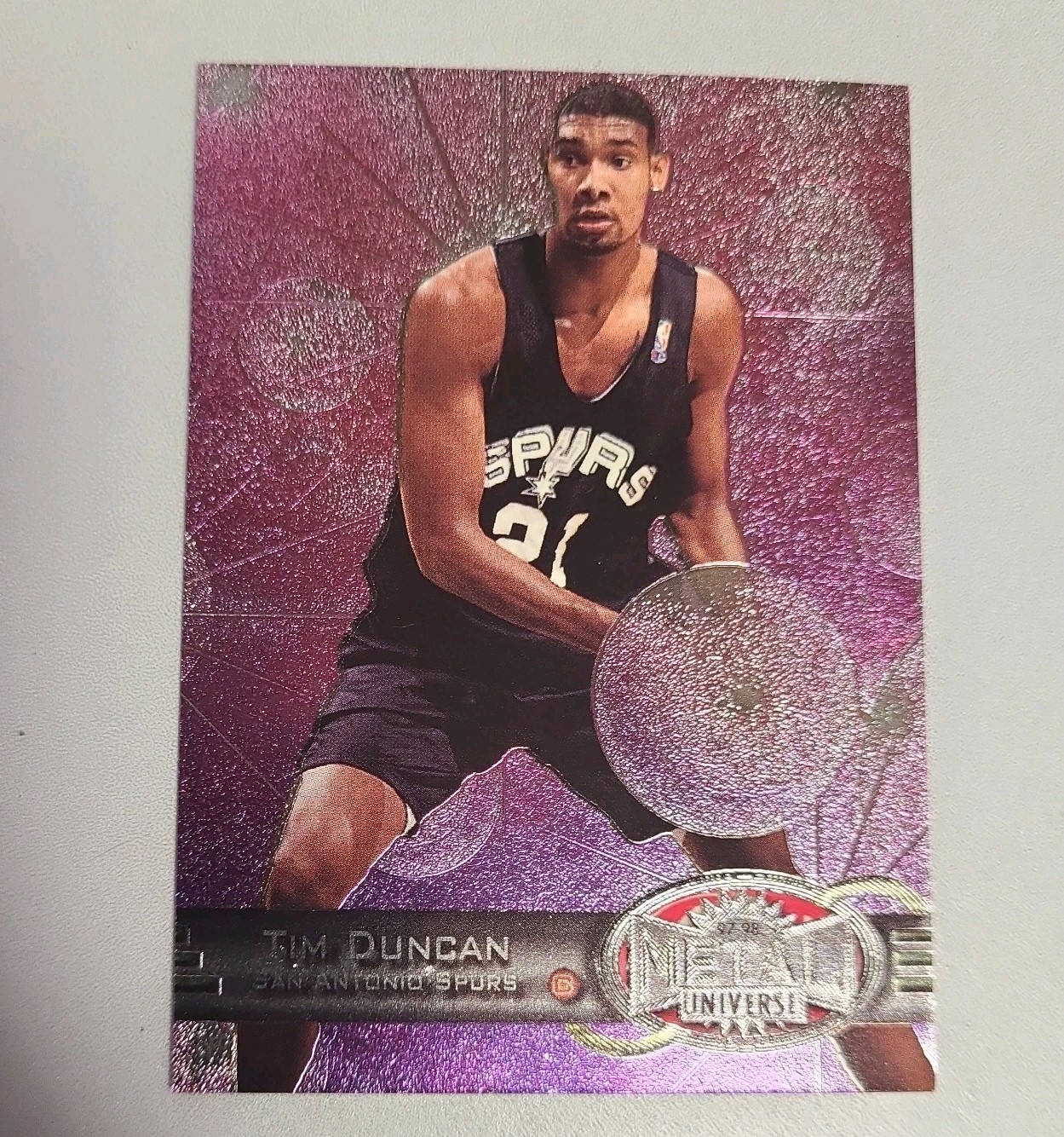 TIM DUNCAN 1997-98 SKYBOX METAL UNIVERSE #66 ROOKIE RC SPURS