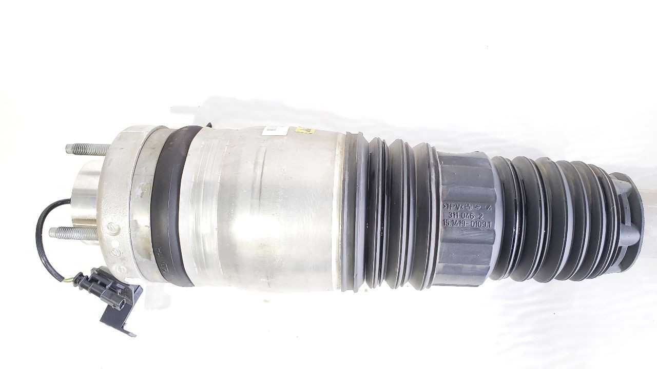 2017 Maserati Levante OEM Air Front Right Strut Assembly 06700374360