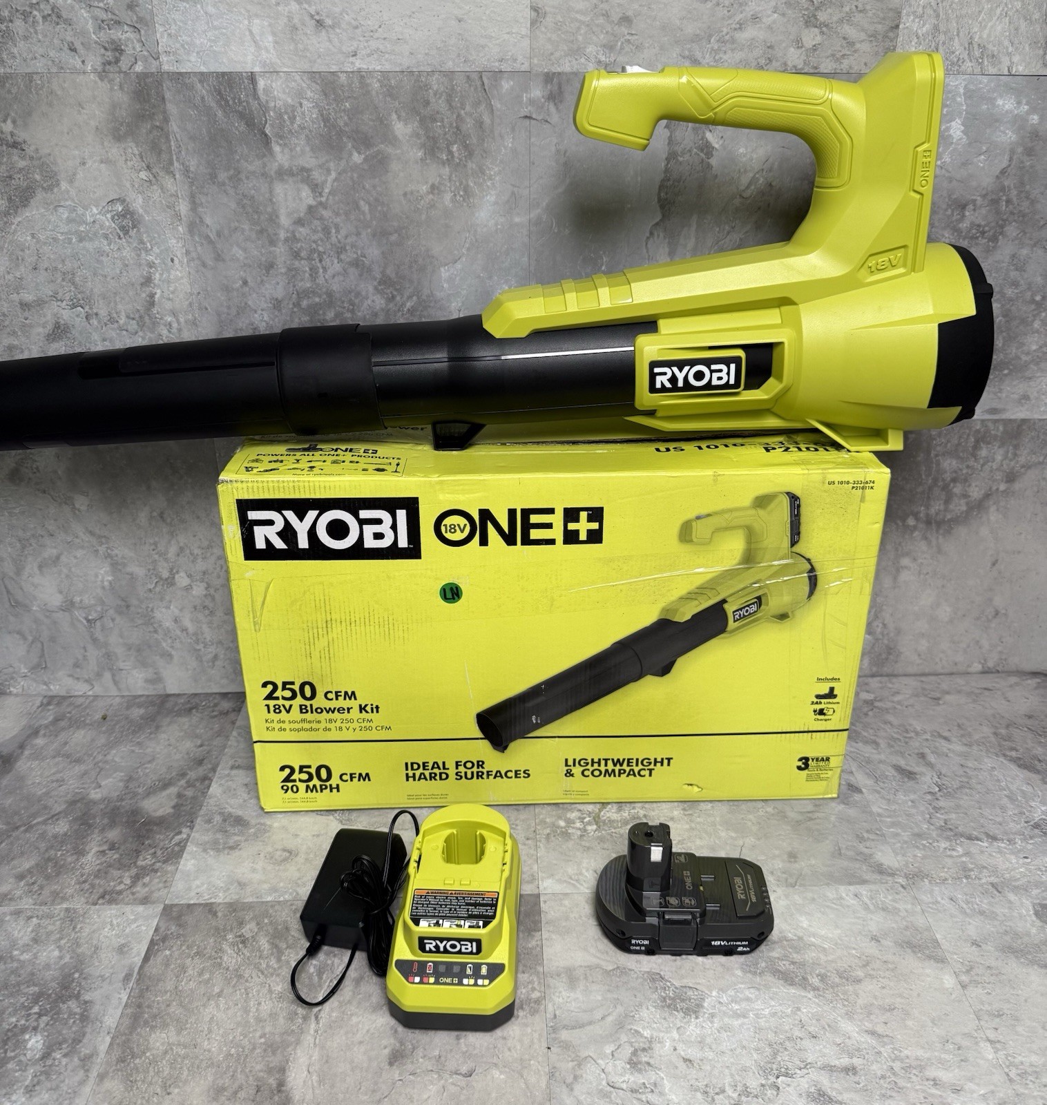 RYOBI  18V 90 MPH 250 CFM Cordless Battery Leaf Blower/Sweep