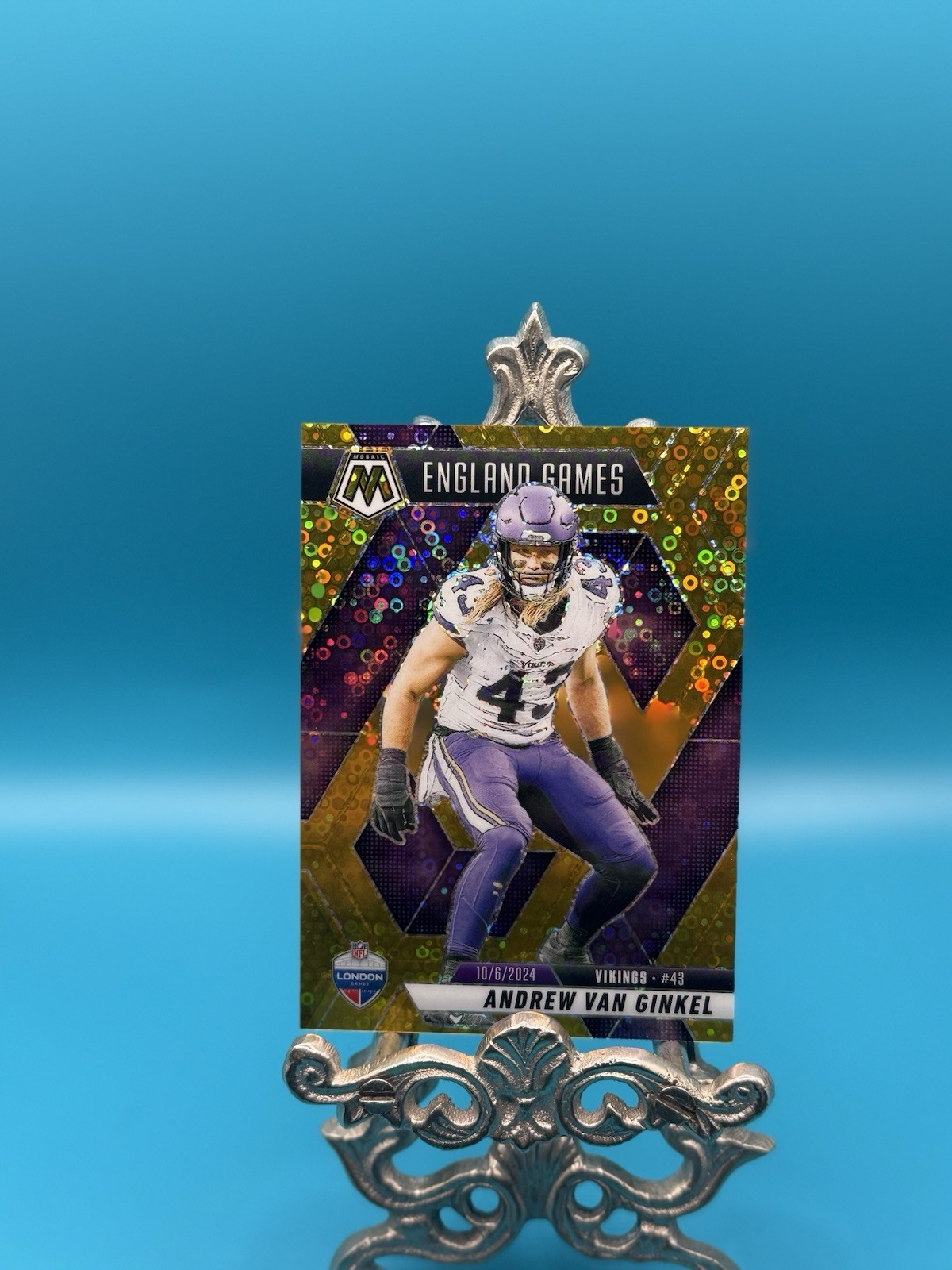 2025 Panini Mosaic #251 Andrew Van Ginkel Mosaic No Huddle Gold #10/10, Bookend!