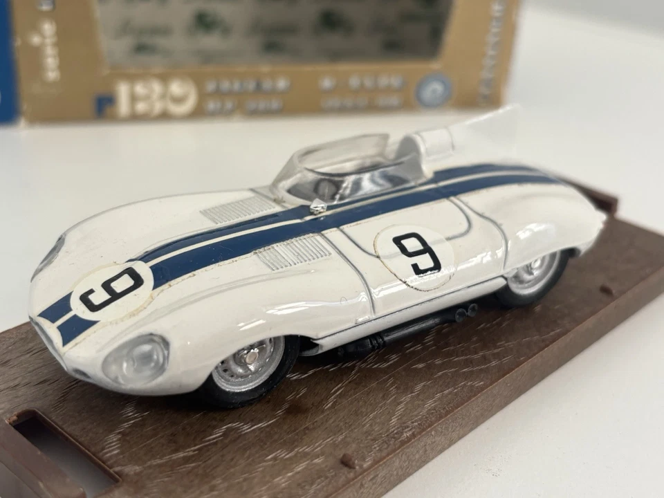 1/43 BRUMM R130 JAGUAR D TYPE LE MANS 1955 #9 PHIL WALTERS/WILLIAM SPEAR Estado perfeito A6 - Imagem 4 de 4