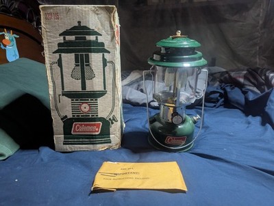  NIB Vintage Coleman    Lantern 220F195 New In Box  