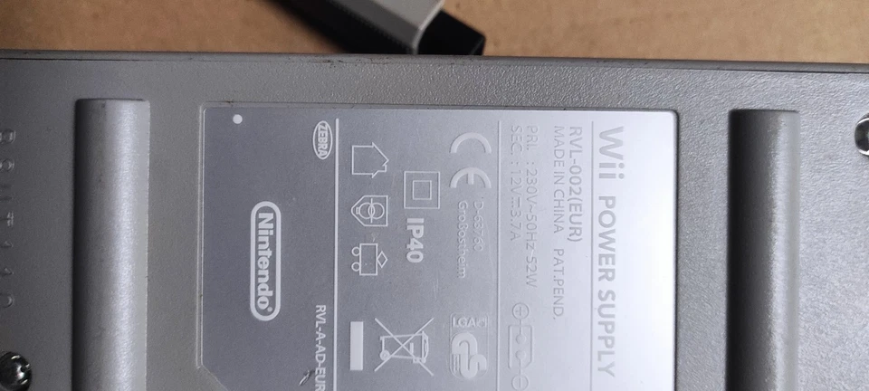 Alimentatore Originale Nintendo Wii 220V USATO TESTATO E FUNZIONANTE COLORE GRIG - Immagine 4 di 4