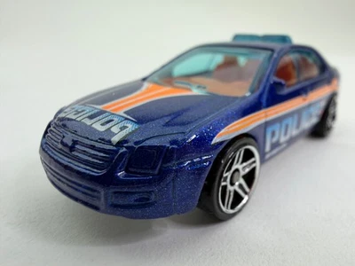 Hot Wheels #109 HW City Works Ford Fusion 2009 New Loose - Image 1 of 4