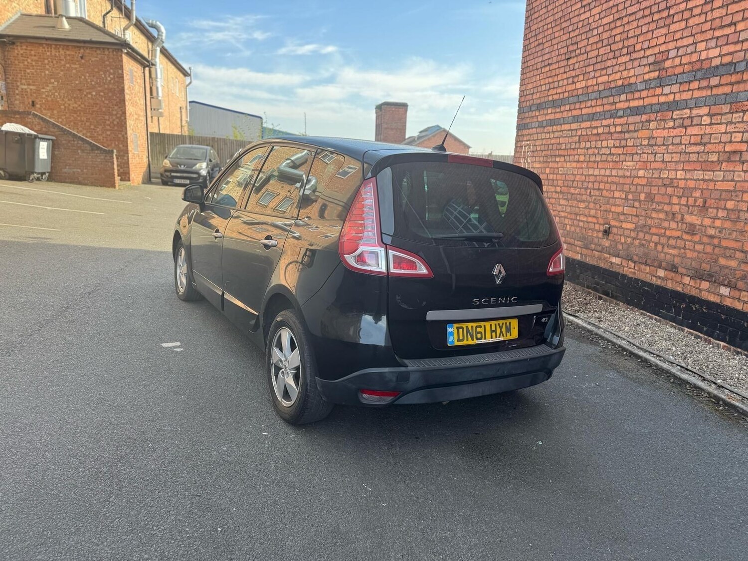 2011 Renault Scenic 1.5 dCi Dynamique TomTom Euro 5 5dr MPV Diesel Manual - Image 5