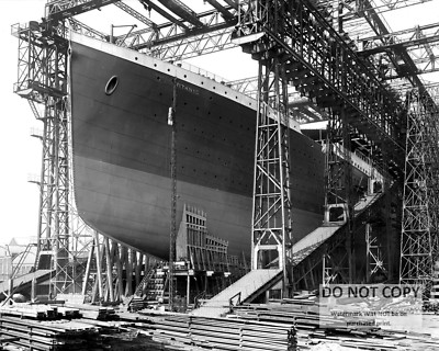 RMS TITANIC UNDER CONSTRUCTION IN BELFAST SHIPYARD - 8X10 PHOTO (WW-227)