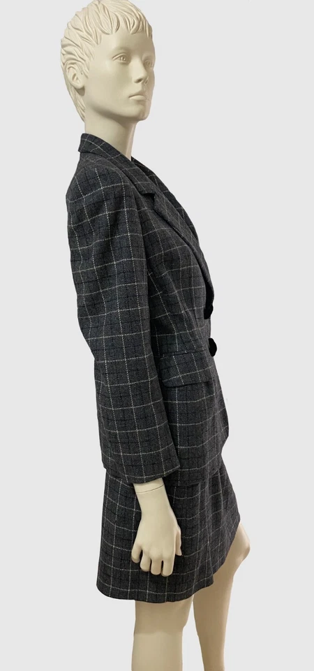 Traje Falda Cuadros Moschino Vintage Barato y Elegante  Foto 2 de 4