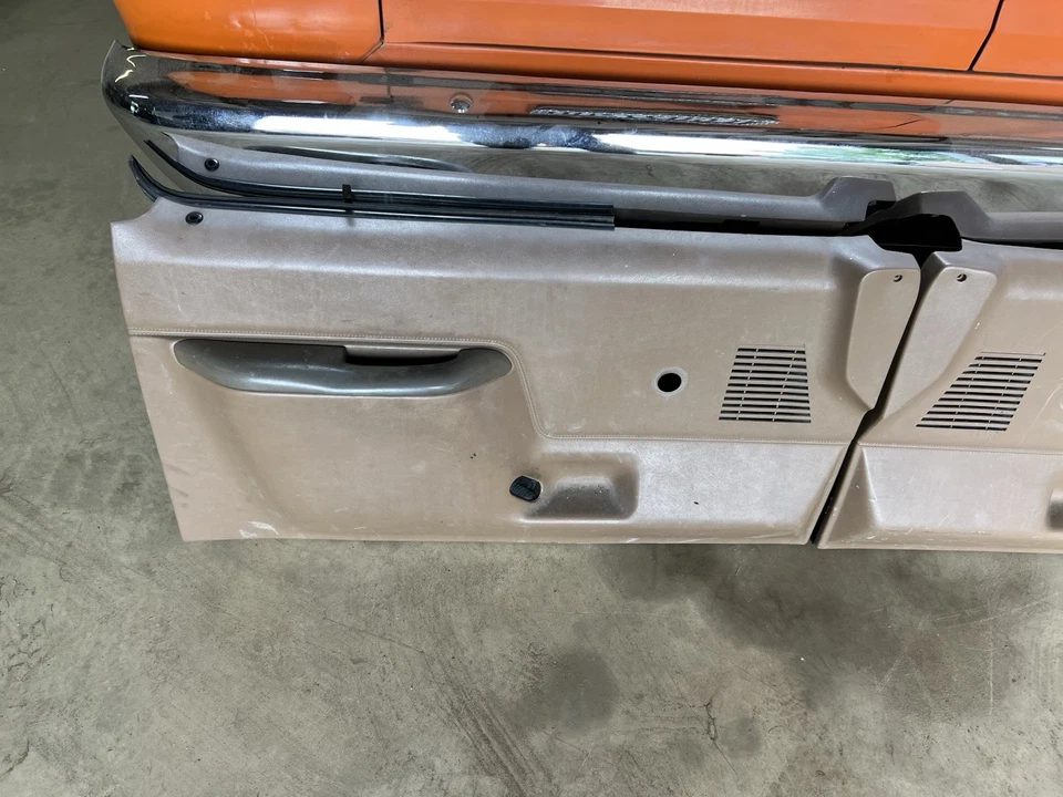 Camión Ford F-150/250/350 1987-1991 paneles de puertas manuales bronceados ambos L/R como en la foto Foto 3 de 4