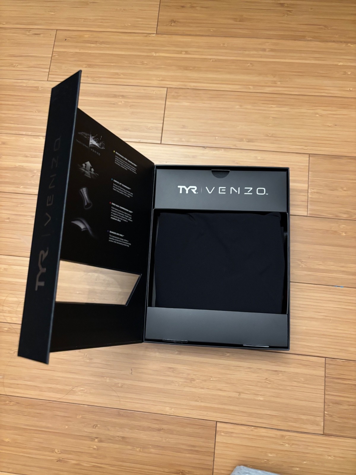 BRAND NEW Men’s Infared Size 25 TYR Venzo ORG/GRN and RED/TURQ/BLUE Available