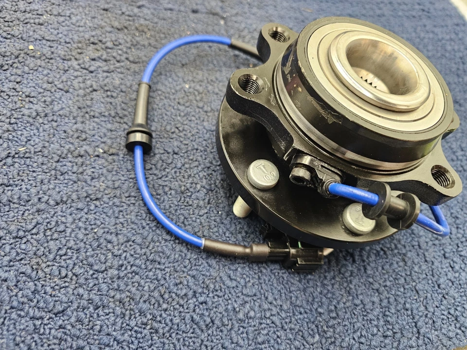 Conjunto de buje de cojinete de rueda para Nissan Frontier Pathfinder Suzuki 94-09855 Foto 3 de 4