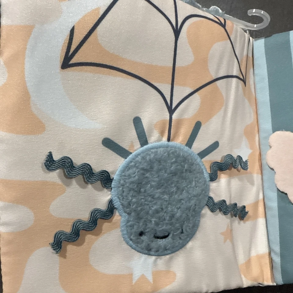 Livro e chocalho Cloud Island Soft Crinkle Cat Baby. - Imagem 4 de 4