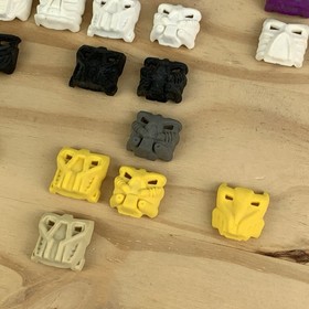 Lego Bionicle 8559 set of 67 Active and Inactive Krana 2002