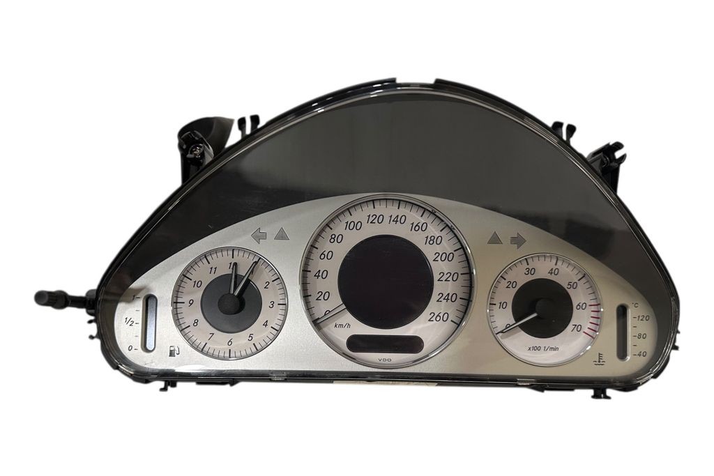 A2115404711 Mercedes-Benz E W211 2004 speedometer instrument cluster ONV62745
