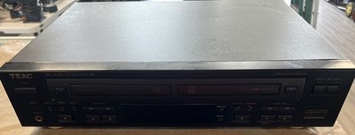 TEAC RW D200 CD Player Double Deck High Speed Dubbing Recorder CD to CD Burner