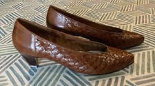 Vintage Brown Leather CONNIE SELLECCA Pumps Shoes Heels EUC Size 10 M