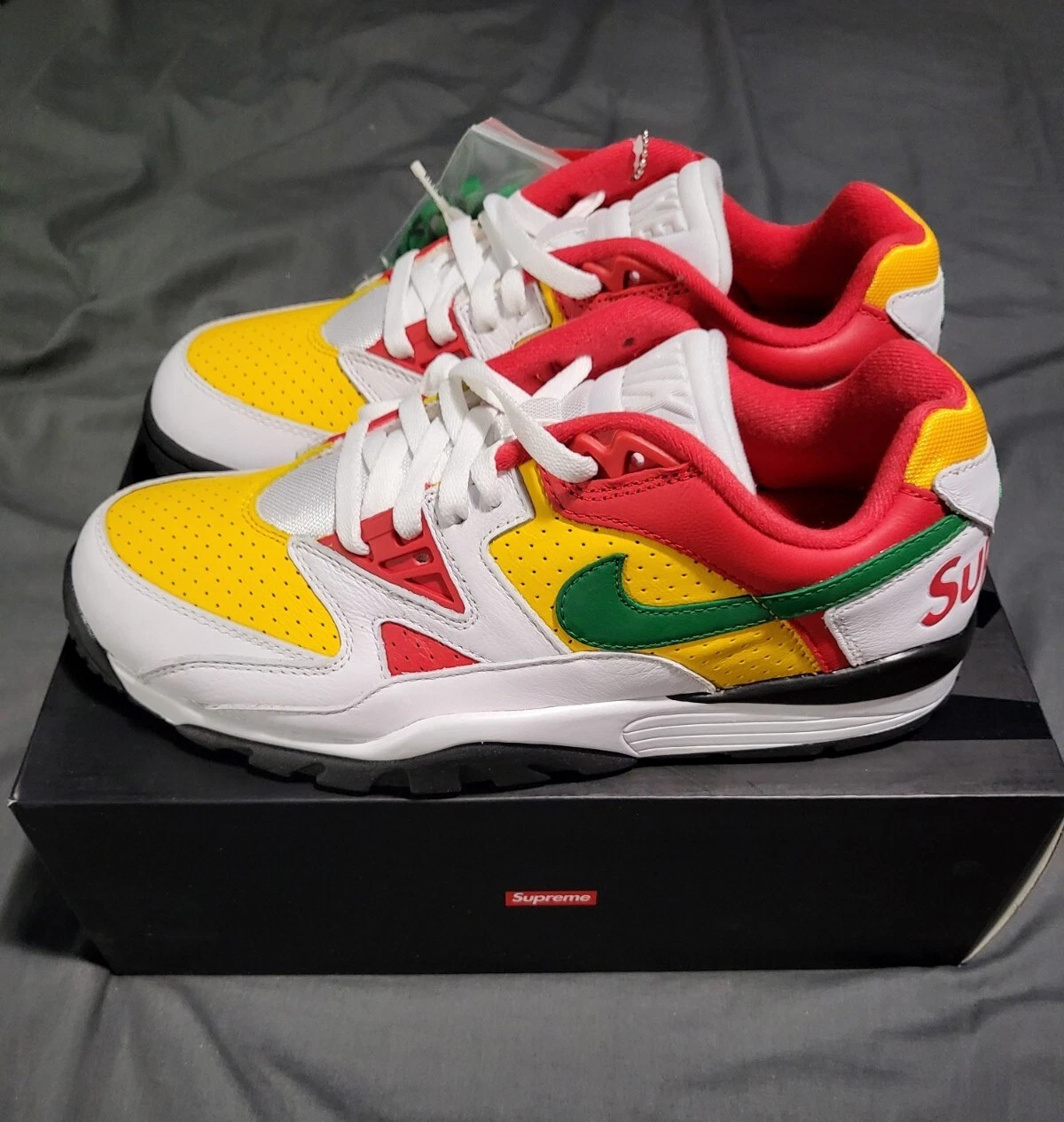 Nike X Supreme Cross Trainer 3 Blanc Jaune Vert Rouge Taille 10,5 Neuf DS