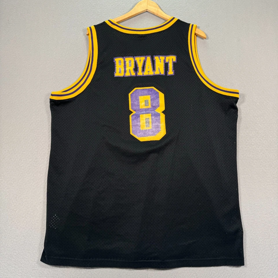 Vintage Kobe Bryant #8 Los Angeles Lakerse Jersey Mens 2XL XXL Black Nike Y2K - Image 2 of 4