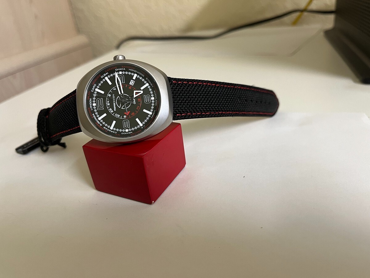 RARE Men's MOMO design md7001SS-13 GMT watch 41mm | eBay