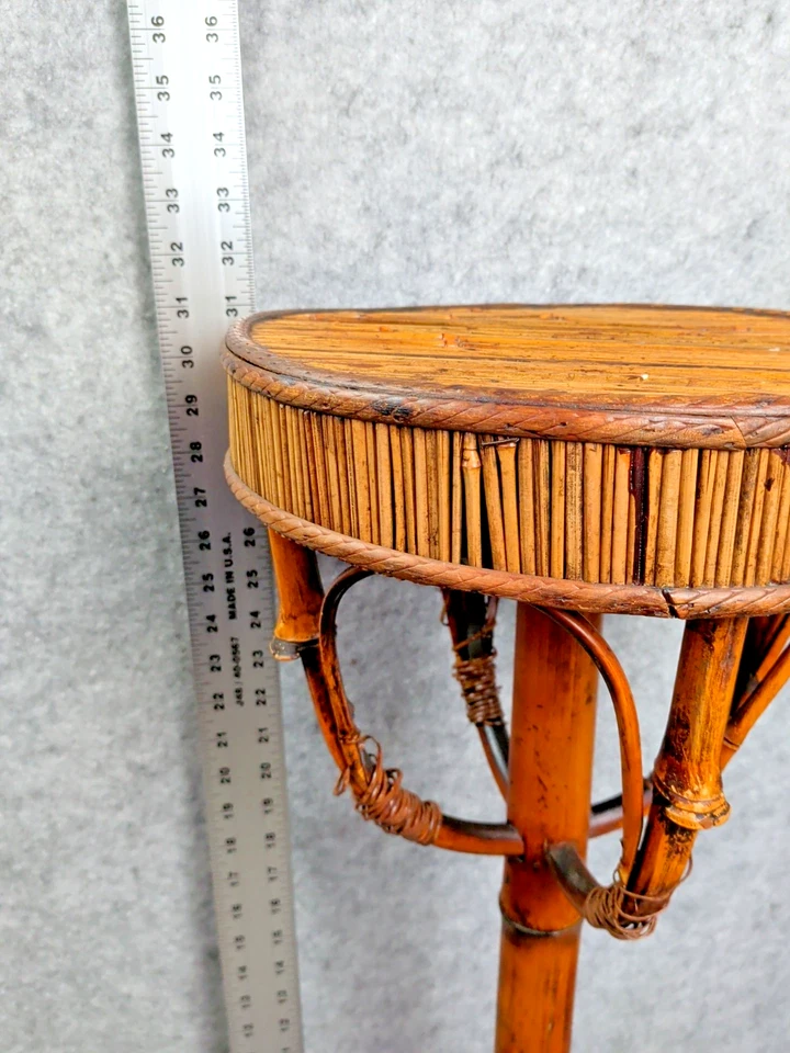 Vintage Brentwood Burnt Bamboo Rattan Tortoise Round Plant Stand Side End Table - Image 3 of 4