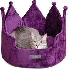 NANDOG Pet Gear Crown Cozy Round Dog and Cat Bed