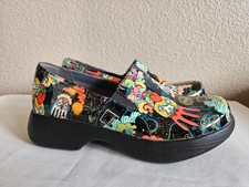 New Dansko Winona leather clogs . sz 39. RT 130