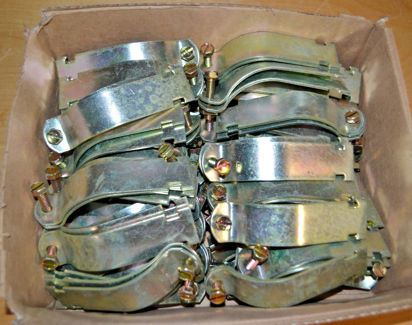 Lot Of 50 ~ KINDORF ABB THOMAS & BETTS ~ C1053 / C1053SS316 ~ 3" Pipe Strap NEW