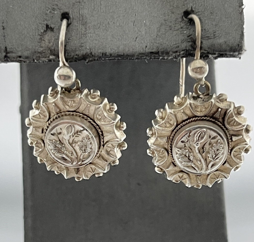 Victorian Repoussé Flowers Circular Sterling Silv… - image 3