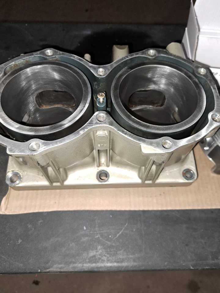 61x KIT CILINDRO Y PISTÓN .50 SOBRE SUPERJET WB VXR WAVERUNNER BLASTER YAMAHA Foto 2 de 4