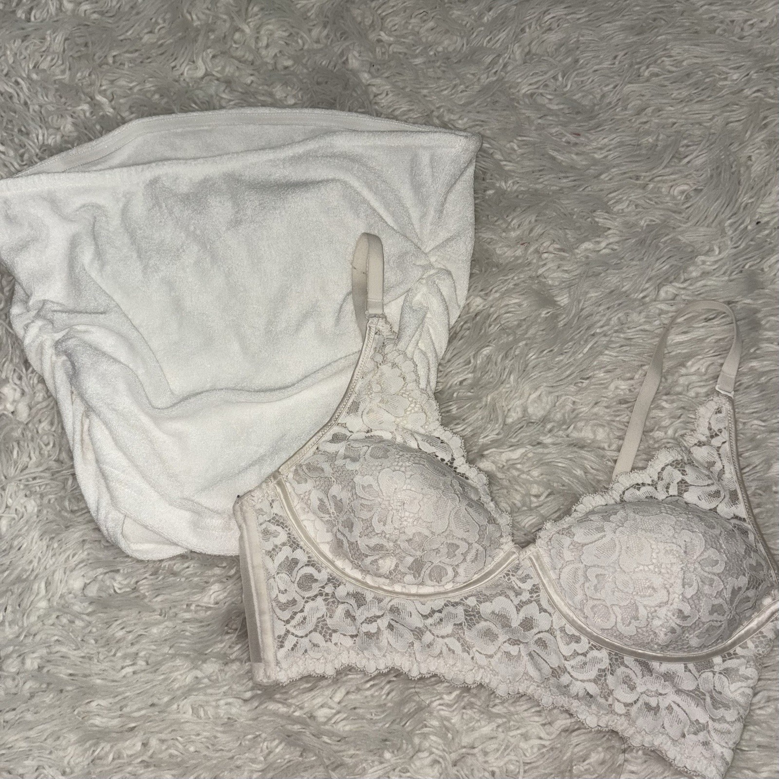 Women's White Size M Crop Top & Women's White Floral Lace 34B Underwire Bralette