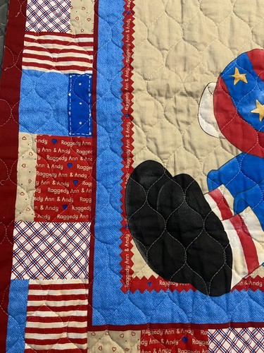 RAGGEDY ANN & ANDY QUILTING PANEL WITH TRIM - Picture 6 of 7