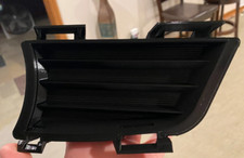 Rejilla Inferior Del Parachoques Delantero Izquierdo Para Pontiac Vibe 2003-2004 - Repuesto Nuevo, Número 88969809