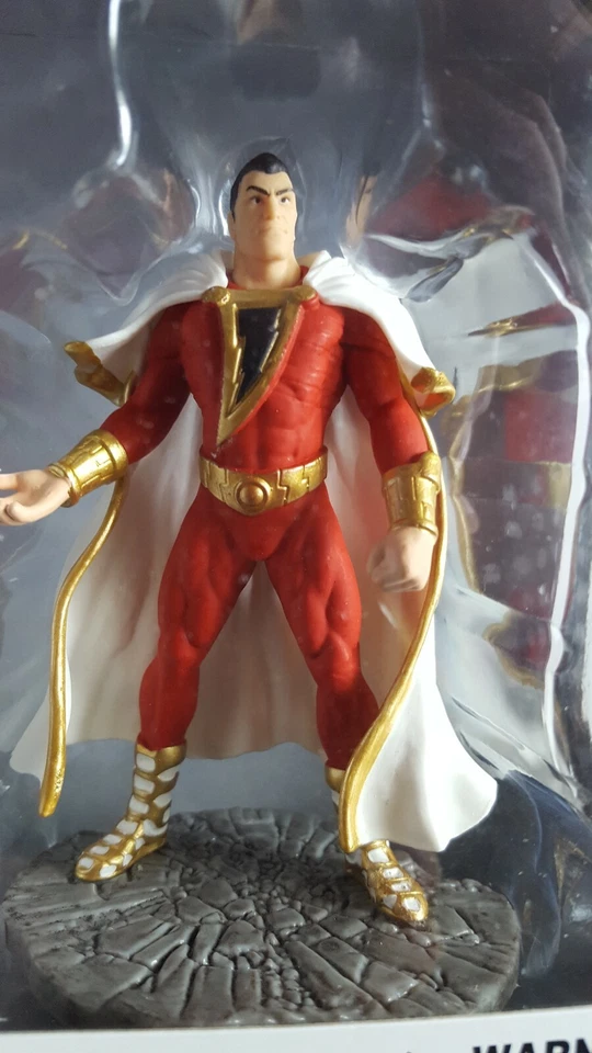 Shazam DC JLA #16 (2016 NUEVO) 22554 Schleich 4,5" pintado a mano - CAJA TRASERA DAÑADA Foto 3 de 4