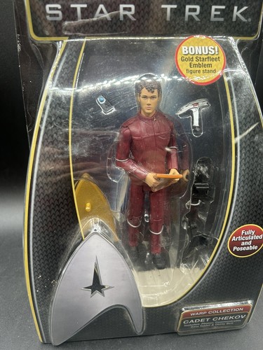 NIB STAR TREK CADET CHEKOV Action Figure Warp Collection Playmates Toys 2008 - Picture 2 of 8