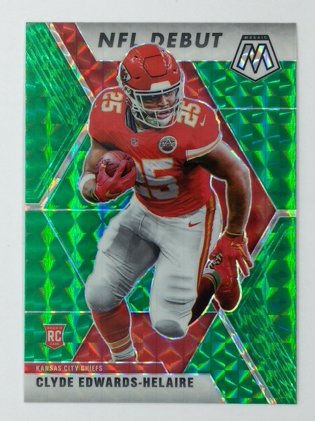 2020 Panini NFL Debut Green Mosaic Prizm Clyde Edwards-Helaire RC #266