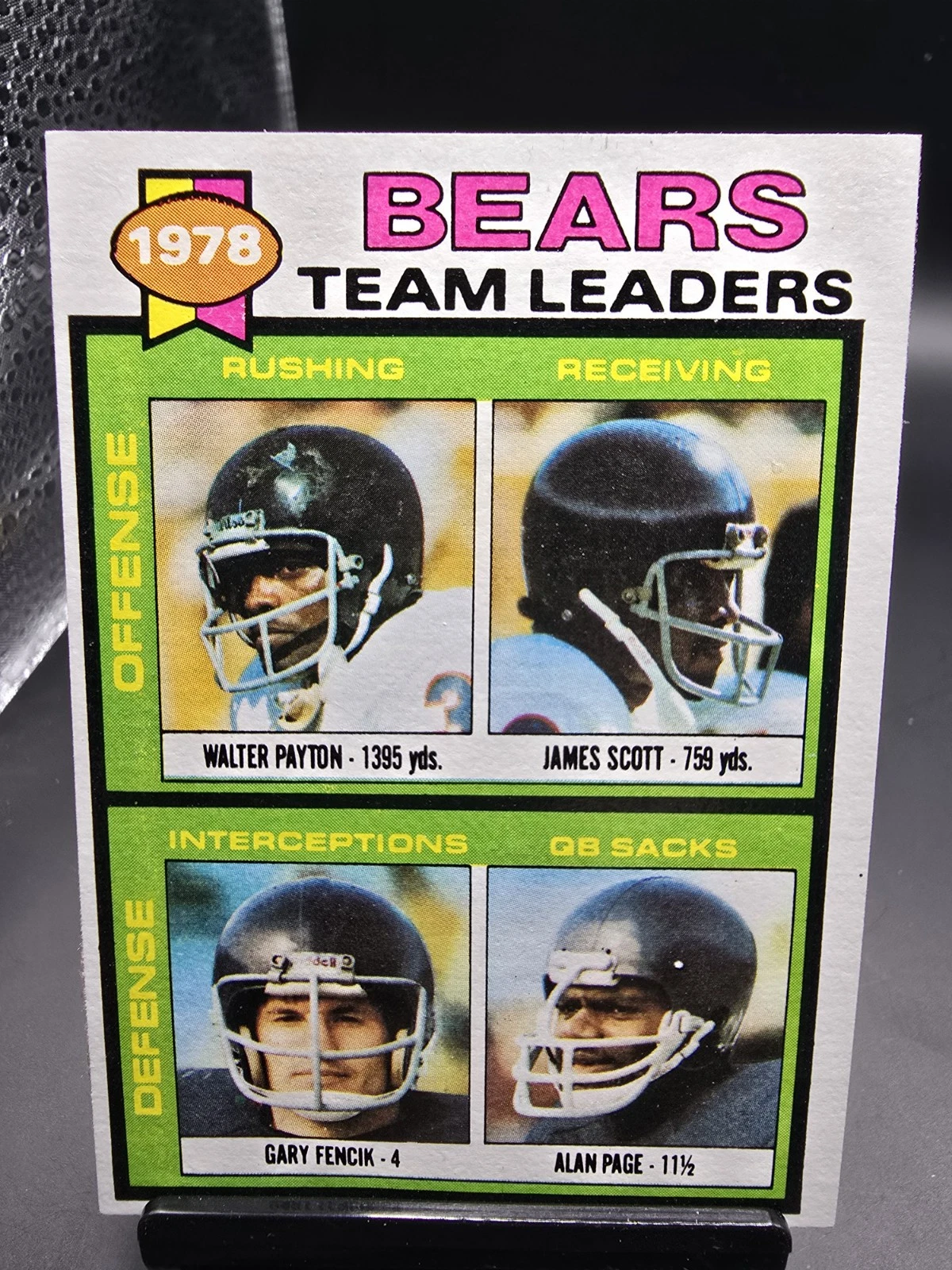 1979 Topps #132 Walter Payton / James Scott / Gary Fencik / Alan Page - Bears