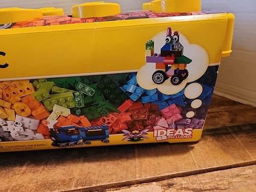 LEGO CLASSIC: Lego Medium Creative Brick Box (10696) NEW! - Picture 3 of 5