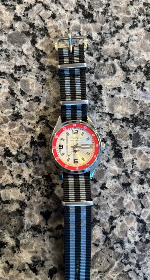 Reloj Citizen Automático 21 Joyas Vintage Japón 8200A - Bisel Rojo - Funcionando Foto 2 de 4