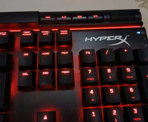 Clavier mécanique gaming HyperX Alloy Elite – CHERRY MX RED – Occasion bon état - Zdjęcie 6 z 12