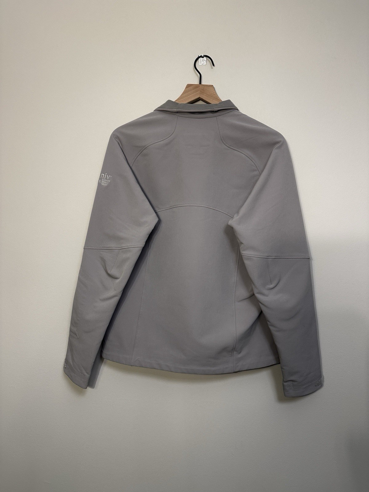 Women’s Patagonia Softshell - image 3