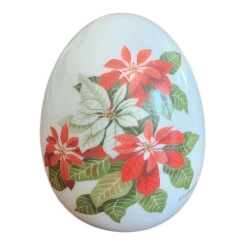 Vintage 1987 Avon Winter's Treasure Collectible Porcelain Egg w/ Poinsettia