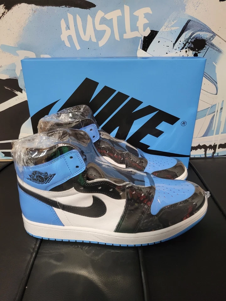 Air Jordan 1 Retro Alto OG UNC Puntera Talla 10 Para hombres DS Nuevo DZ5485 400 Lanzamiento 2023 Foto 4 de 4