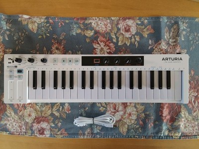 Arturia Keystep 37 mit Kabel
