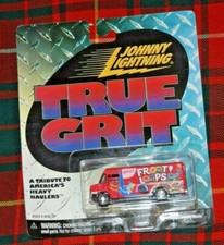 Johnny Lightning TRUE GRIT Kelloggs  Froot Loops GMC  Van  392-01 USA Import