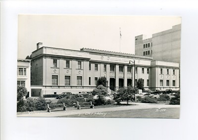 Berkeley CA RPPC real photo old cars, Veterans Memorial Building, old postcard
