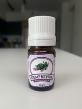 100 natural Sage essential oil, 5 ml bottle. Made in Europe