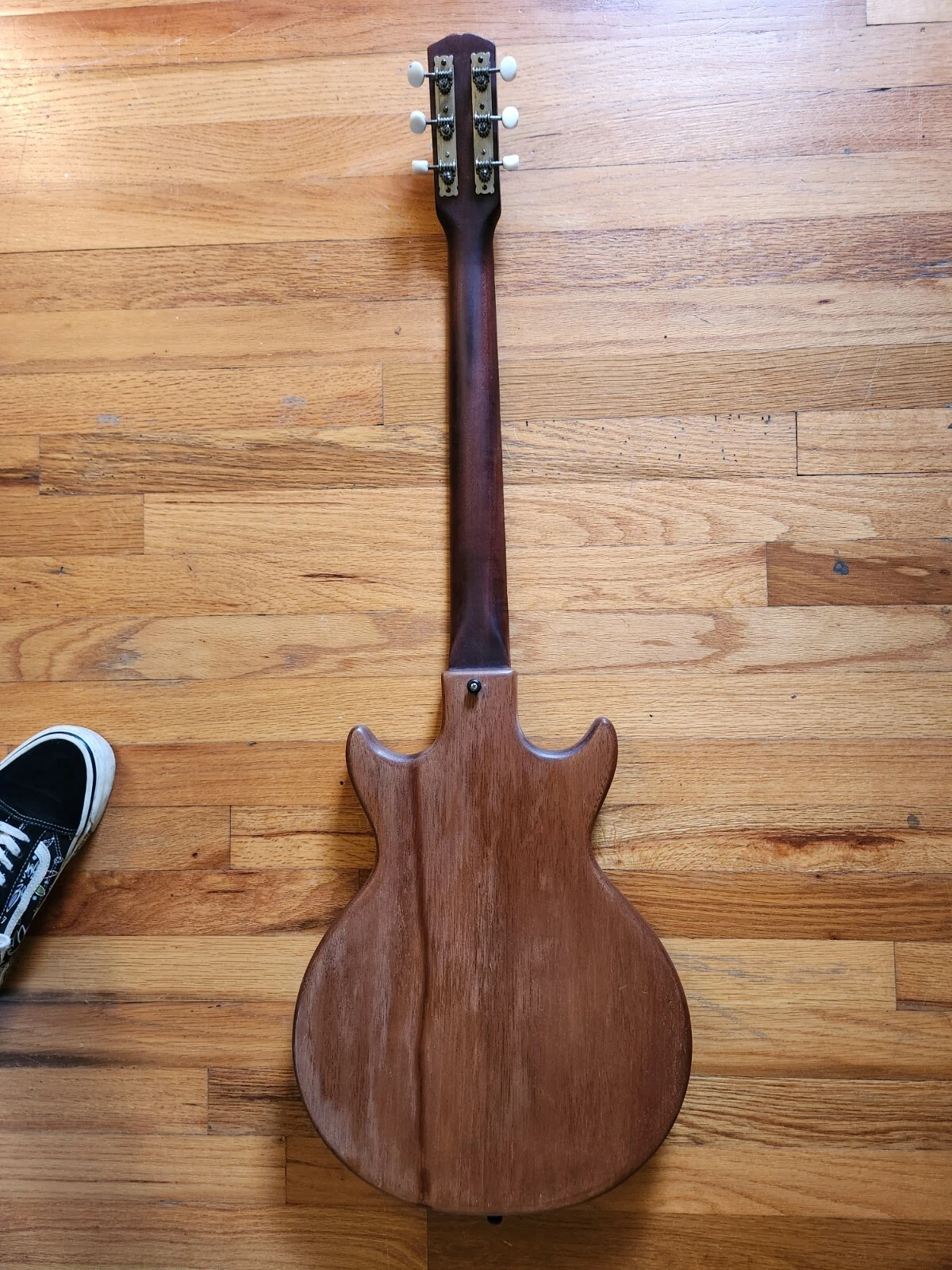 Picture 3 of 12