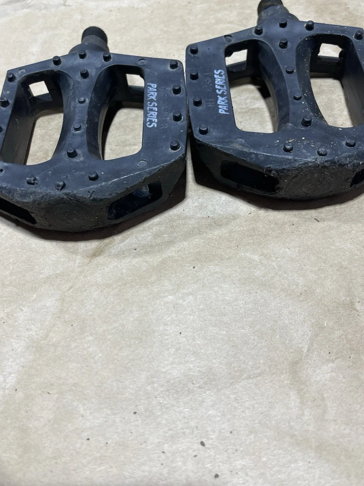 Pedales de bicicleta Tony Hawk Park Series de policarbonato negro plataforma BMX 9/16" Foto 3 de 4