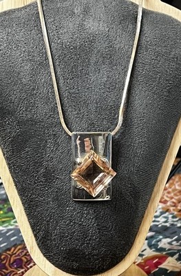 Sterling 925 Mexiko Anhänger mit einem pfirsichfarbenen Stein an einer Box Kette 18 cm